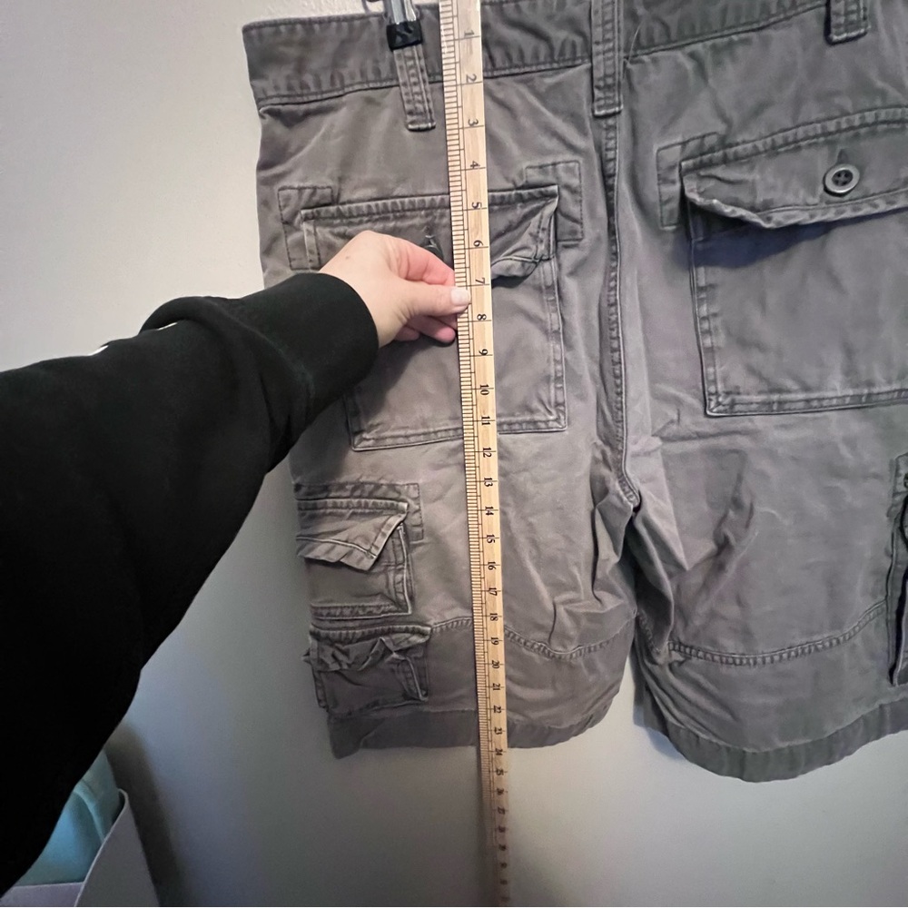 Men's Cargo Shorts in gray cotton blend durable fabric and stitching - Picture 4 of 7